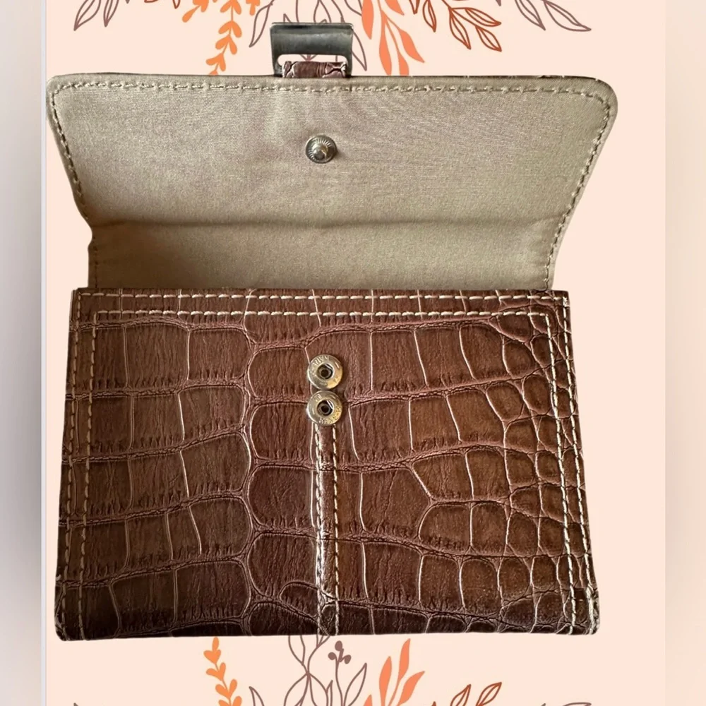 Liz Claiborne Vintage Faux Brown Crocodile Trifold Wallet - Picture 5 of 12
